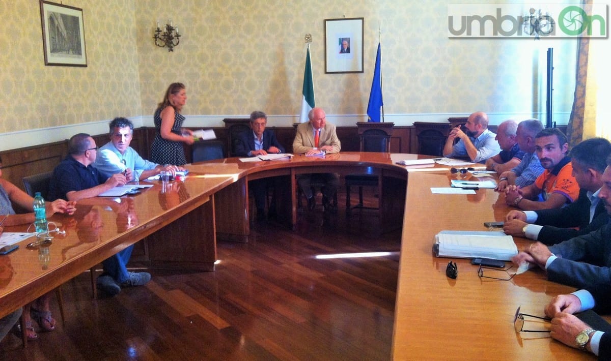Il tavolo in prefettura