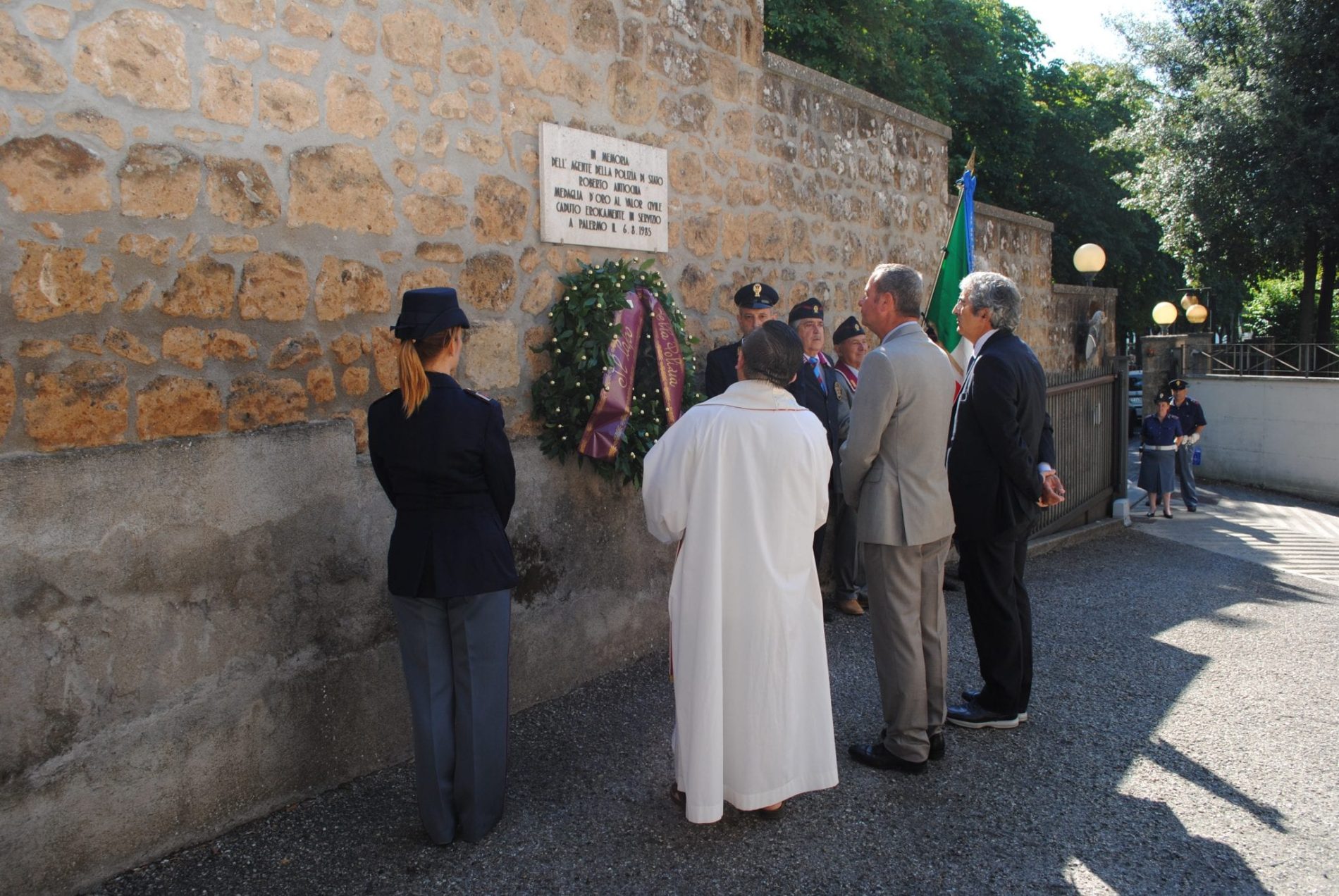La cerimonia di commemorazione
