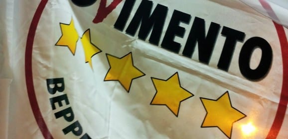 Terni: il M5s raccoglie firme per il salario minimo