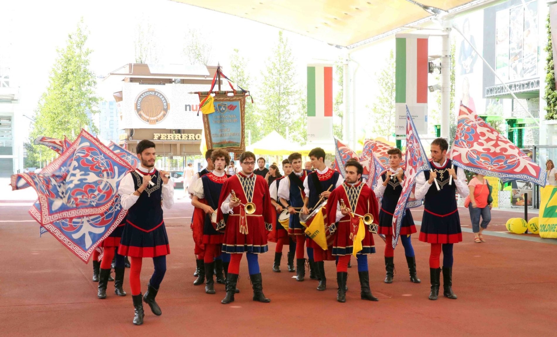 La Compagnia di sbandieratori e musici di Città della Pieve