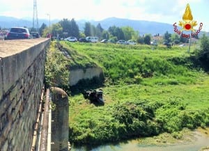 Auto precipita dal ponte, Pontebari (Spoleto) - 7 settembre 2015 (2)