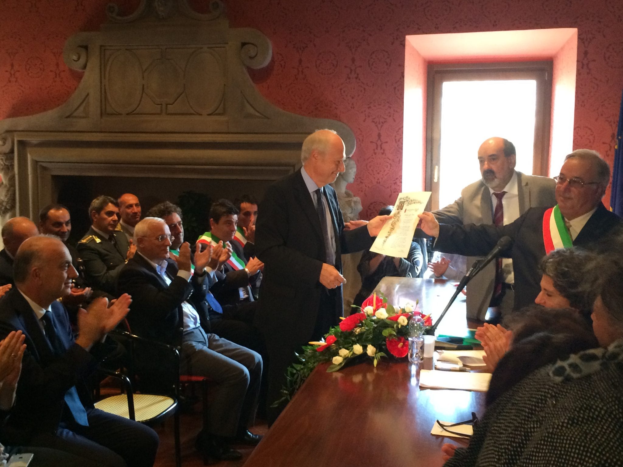 Gianfelice Bellesini riceve il riconoscimento