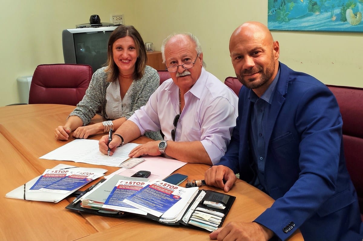 «Stop false coop»: parte la raccolta firme
