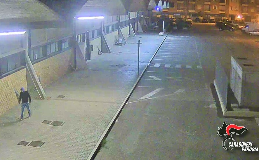 Il giovane dopo il tentato furto