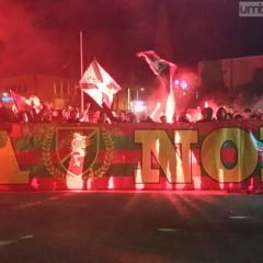 Derby, i tifosi rossoverdi: «Vincete per noi»