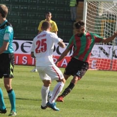 Crotone-Ternana 3-0: doppio rosso e k.o.