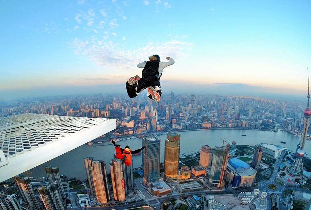 Base jumper
