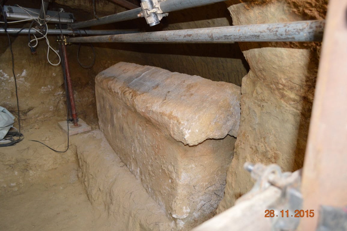 La tomba di Laris