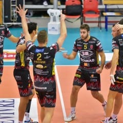 Volley, riscatto Sir in Lombardia: 0-3