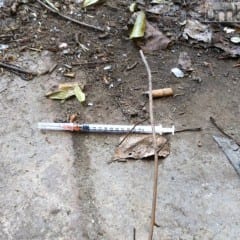Terni, 44enne rischia la morte per overdose