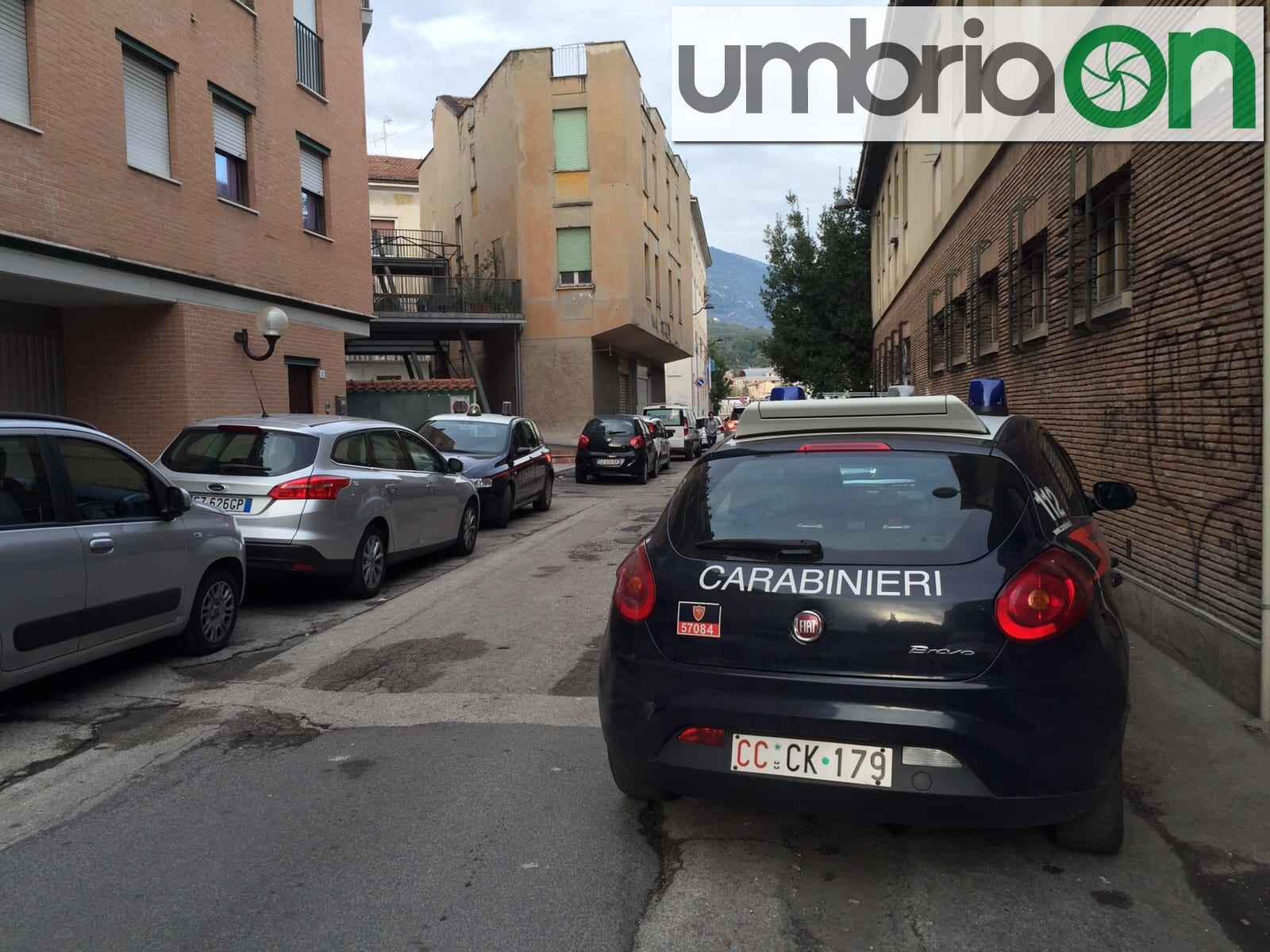Terni, giovane indiano si uccide in casa