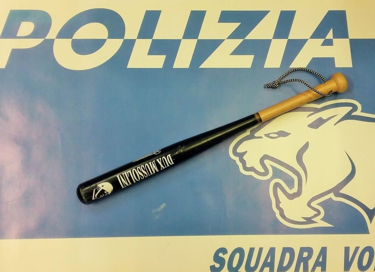 La mazza da baseball sequestrata