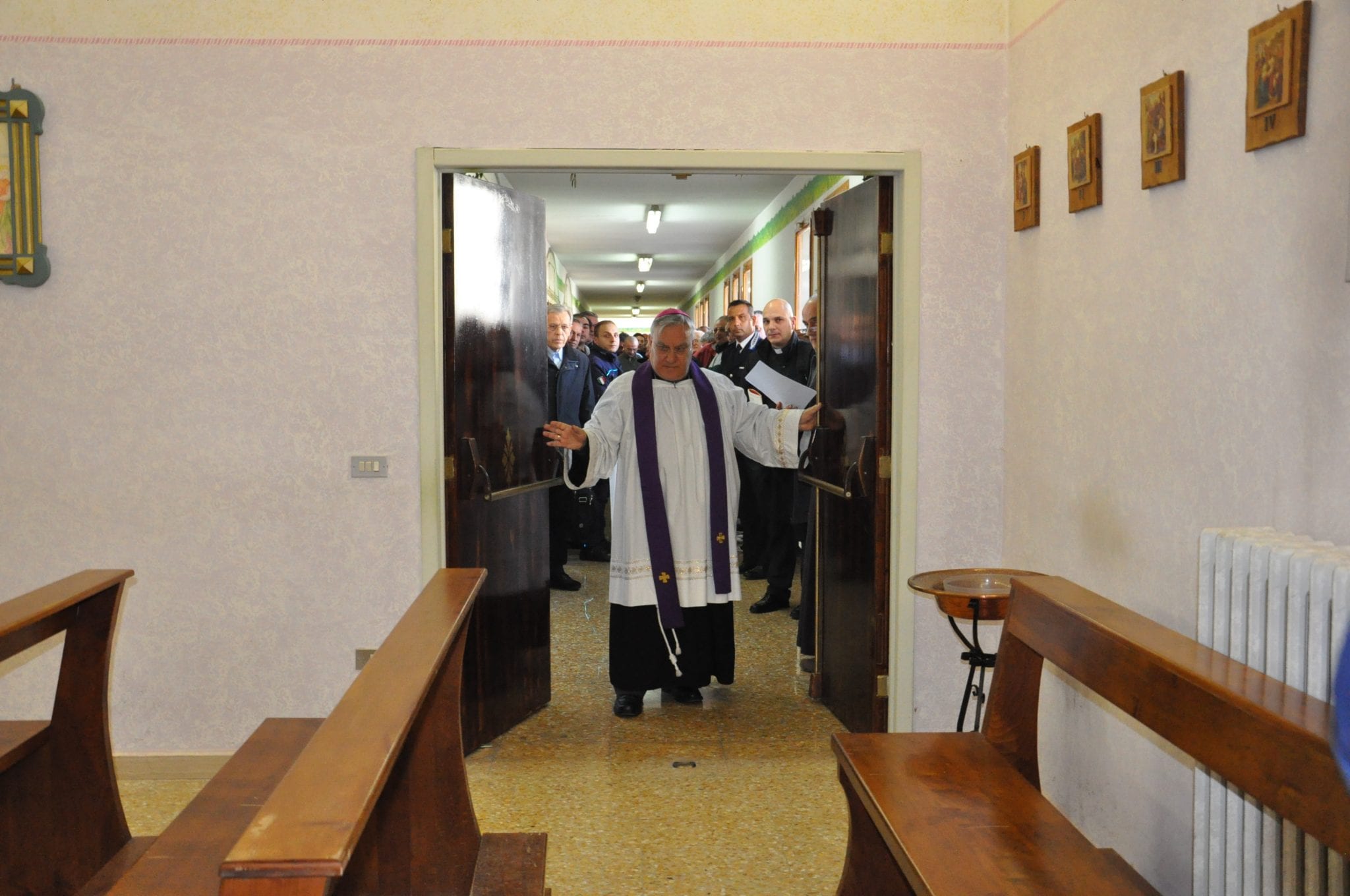 L'apertura della Porta Santa in carcere