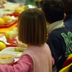 Mense a scuola, Perugia punta sul bio