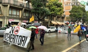 No Inceneritori Terni, corteo manifestazione pioggia - 14 febbraio 2016 (13)