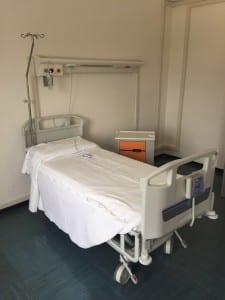 Terni ospedale letti regolazione elettrica donazione Carit (3)