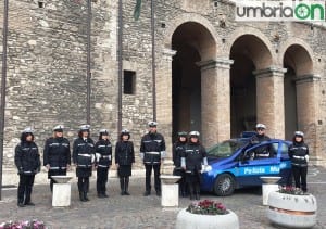 Terni polizia municipale lampeggianti