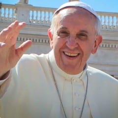Norcia, Papa Francesco benedice la ‘Fiaccola’