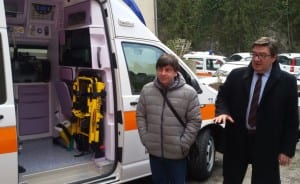 CERIMONIA CONSEGNA AMBULANZA SANITARI 118 OSPEDALE NARNI 2 fiaschini de rebotti