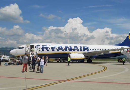 Perugia, Ryanair: saltano 4 voli su 7