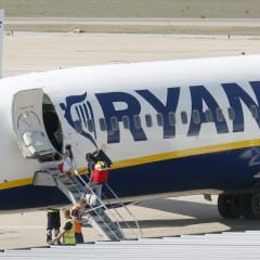 Perugia, Ryanair: saltano 4 voli su 7