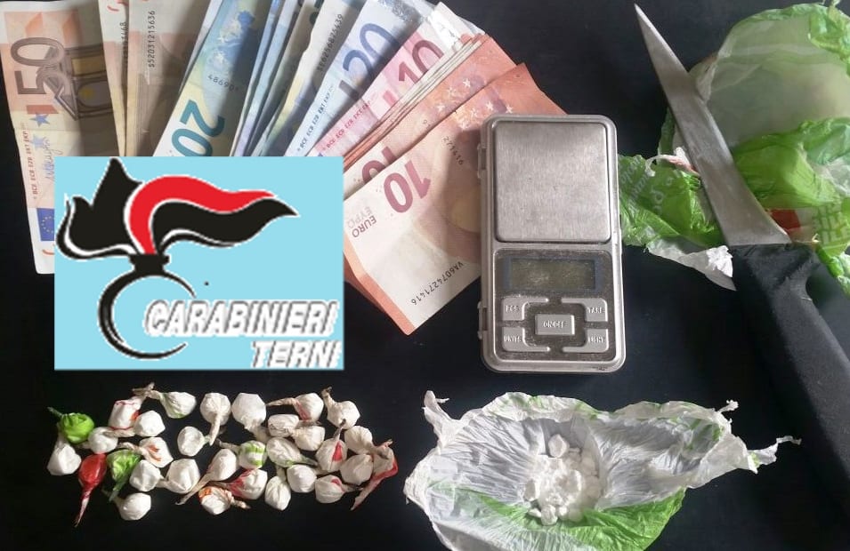 Terni, spaccia ‘coca’: 22enne in manette