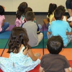 Maltratta i bimbi dell’asilo dove lavora: maestra patteggia 18 mesi di reclusione