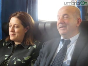La presidente Marini e l'assessore Chianella in treno