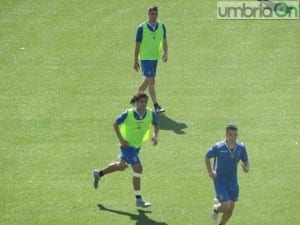 Valjent e Signorelli testati davanti alla difesa nel 4-2-3-1