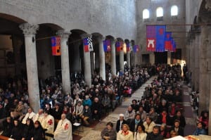 La chiesa gremita