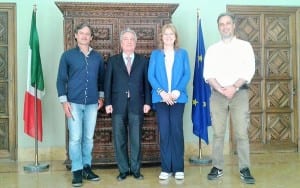 Dante Ciarafani (a destra) con l'ambasciatore italiano a Lisbona