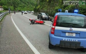 Motociclista di Terni muore lungo la Flaminia, Molinaccio di Spoleto - 9 giugno 2016 (foto Mirimao) (5)