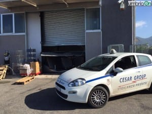 Terni spaccata media world furto3
