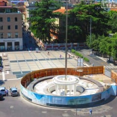 Terni, Piazza Tacito: fontana arrugginita