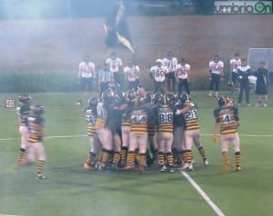 Gli Steelers prima del kick off con i Jokers