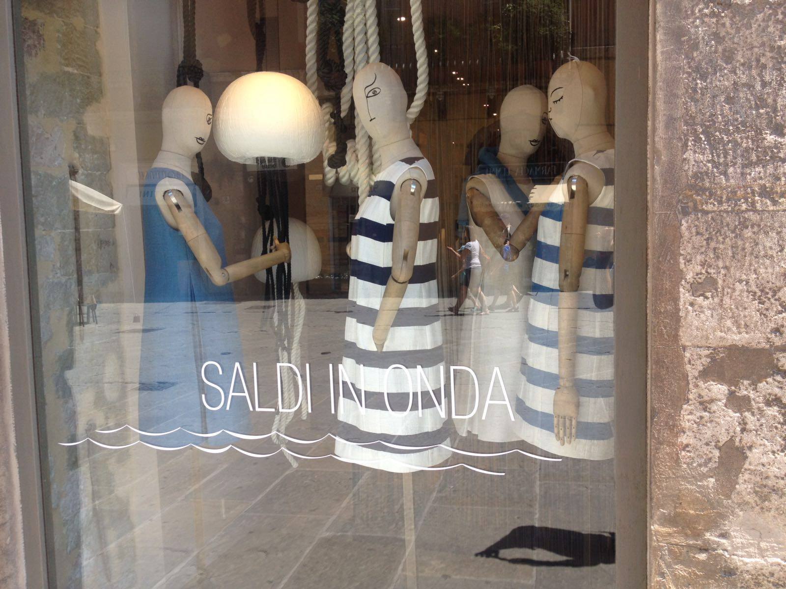 Partenza a rilento per i saldi in Umbria