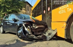 Auto contro bus in via Piave, Terni 2 - 21 luglio 2016