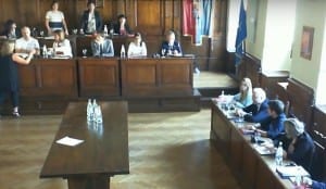 Il consiglio in diretta