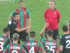 Panucci parla alla squadra prima dei supplementari