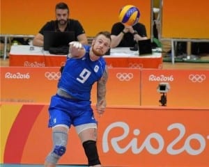 Zaytsev al servizio (foto facebook Ivan Zaytsev)