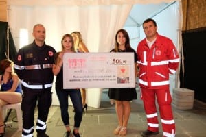 la raccolta fondi per i terremotati da perte della croce rossa miss umbria