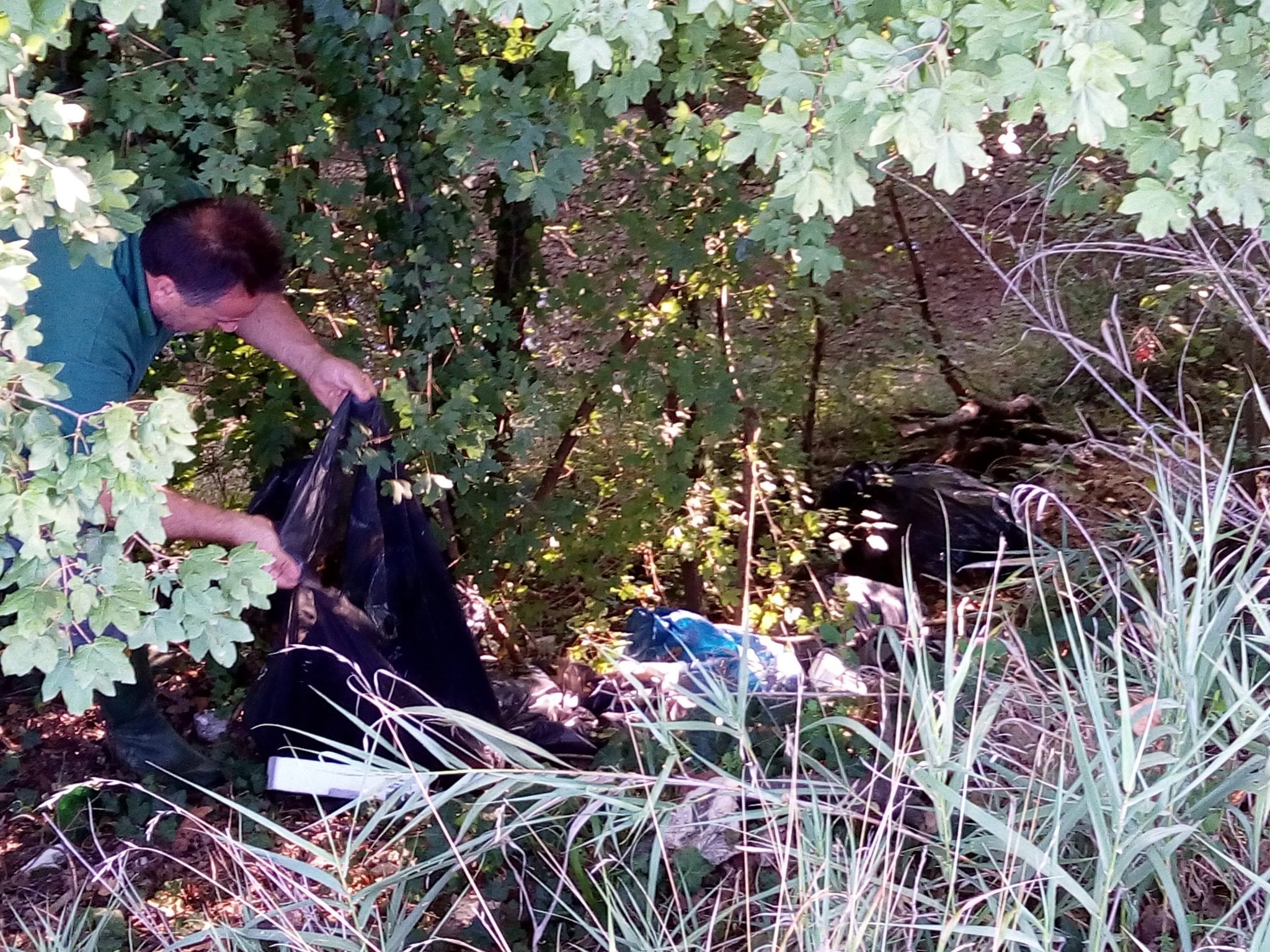 Terni, ‘Fosso bianco’: dove i pesci muoiono