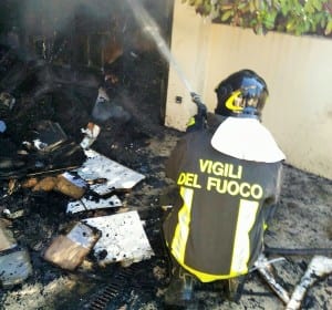 Incendio garage Casteltodino vigili del fuoco 2 - 3 settembre 2016