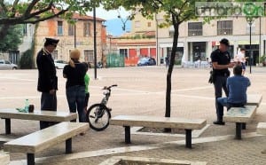 polizia-borgo-rivo-controlli-piazza-della-meridiana-volante-9-settembre-2016-1