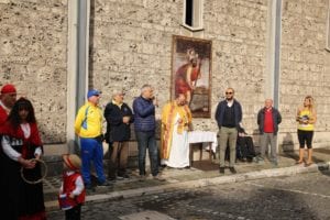 La benedizione (Foto Nunzio Foti)