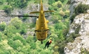 elicottero-elisoccorso-118-e-sasu-soccorso-alpino-umbria