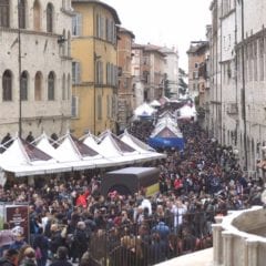 Perugia: «Il Comune getta 100 mila euro»