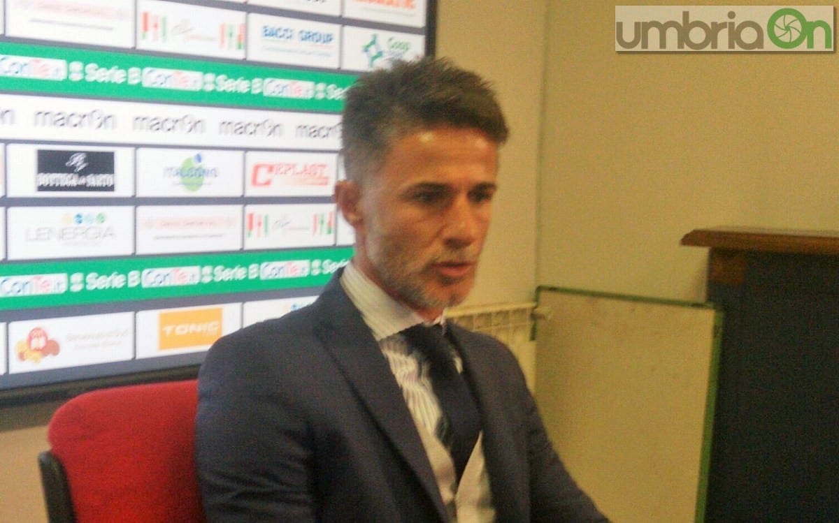 Ternana-Novara, Carbone: «Che ansia»