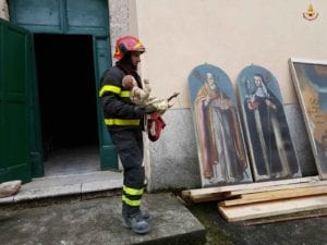 norcia-san-pellegrino-terremoto-sisma-vigili-del-fuoco-3