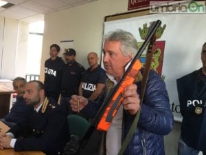 polizia-esplosione-carabina-caccia-itis-colpo-3434